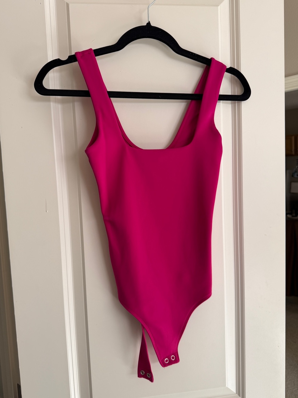 Hot pink bodysuit Good American brand